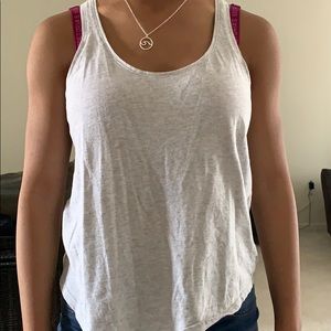 grey tank top
